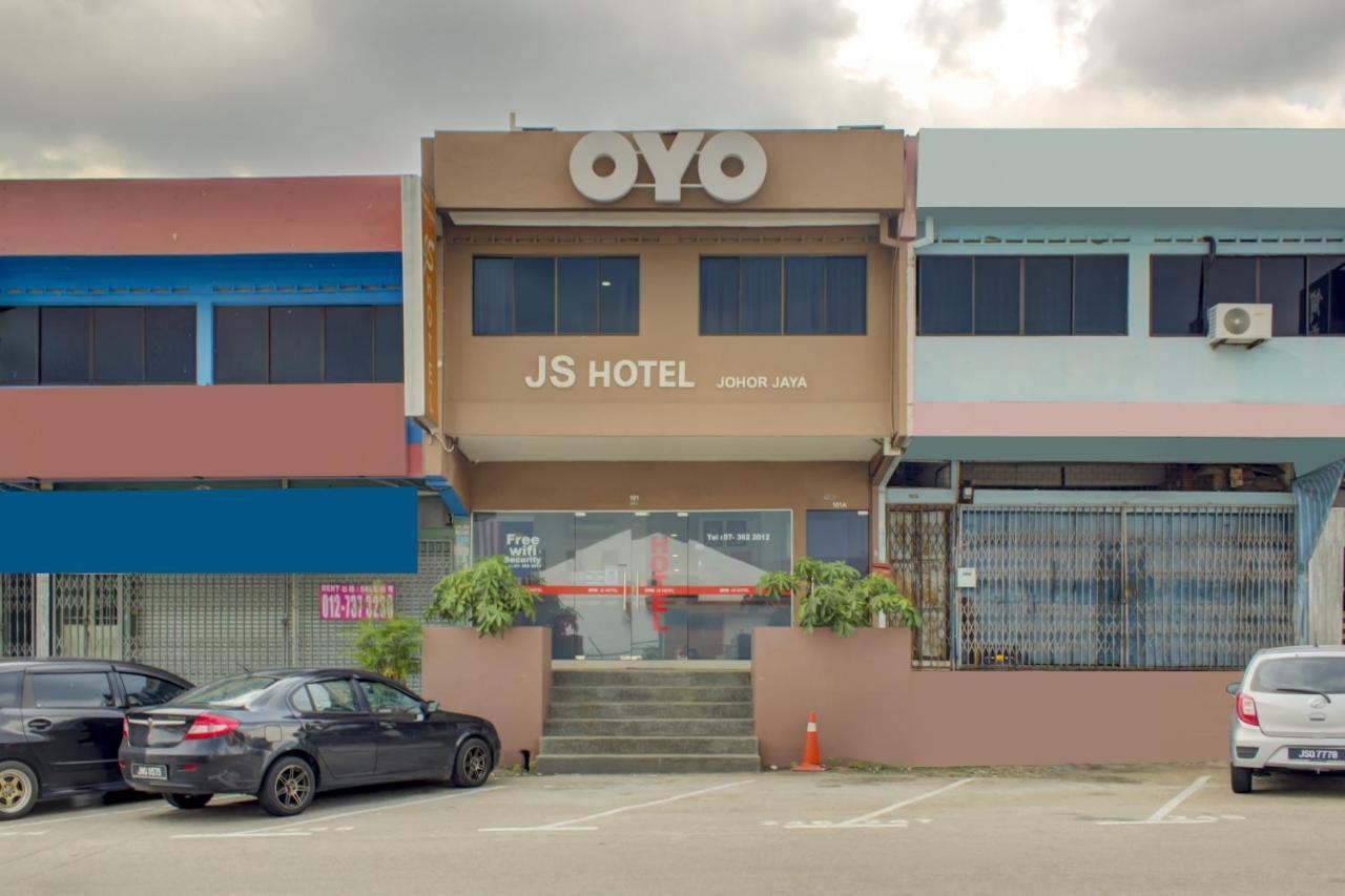 Oyo 89985 Js Hotel Johor Bahru Exterior foto